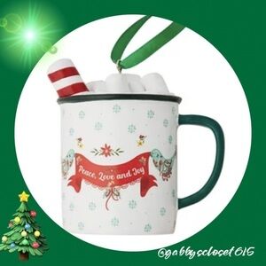 💋 New Pioneer Woman (1) Christmas Mug Ornament “Peace Love Joy” Mazie